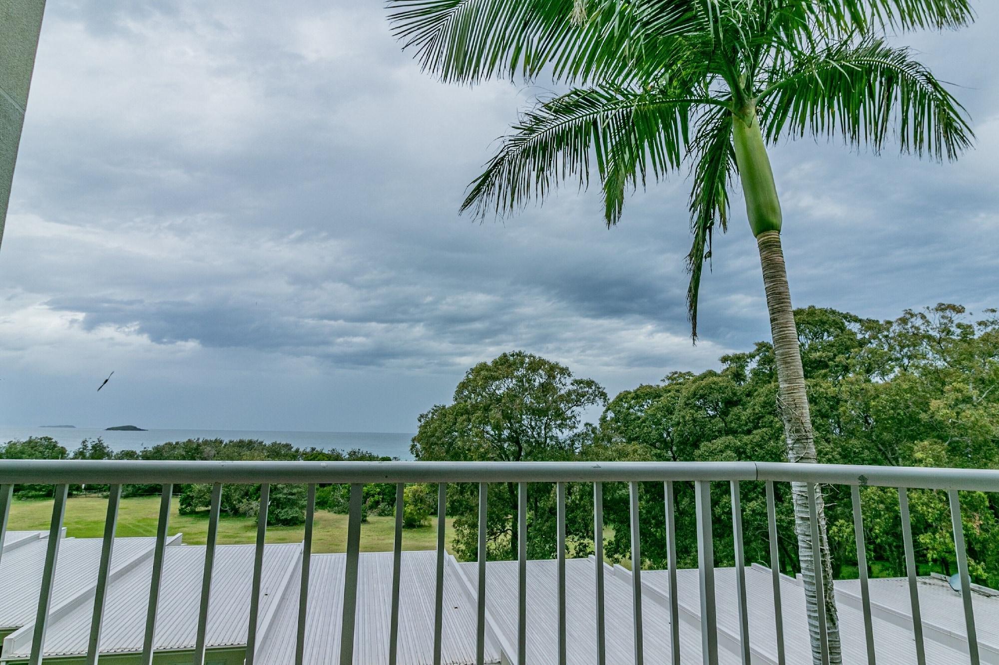 Absolute Beachfront Opal Cove Resort Korora Eksteriør billede