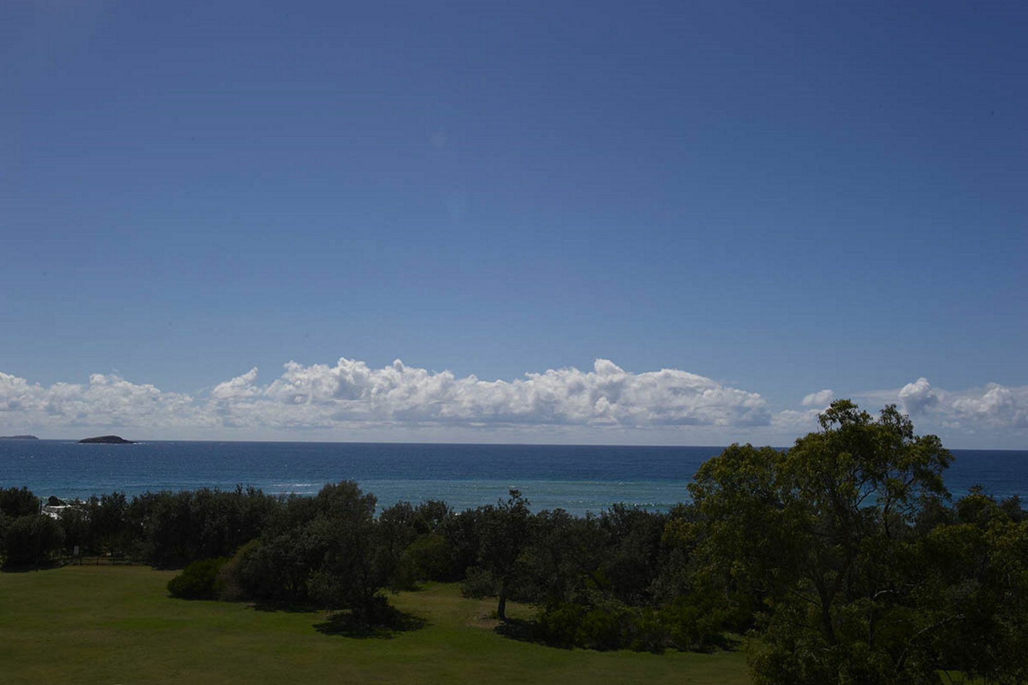 Absolute Beachfront Opal Cove Resort Korora Eksteriør billede