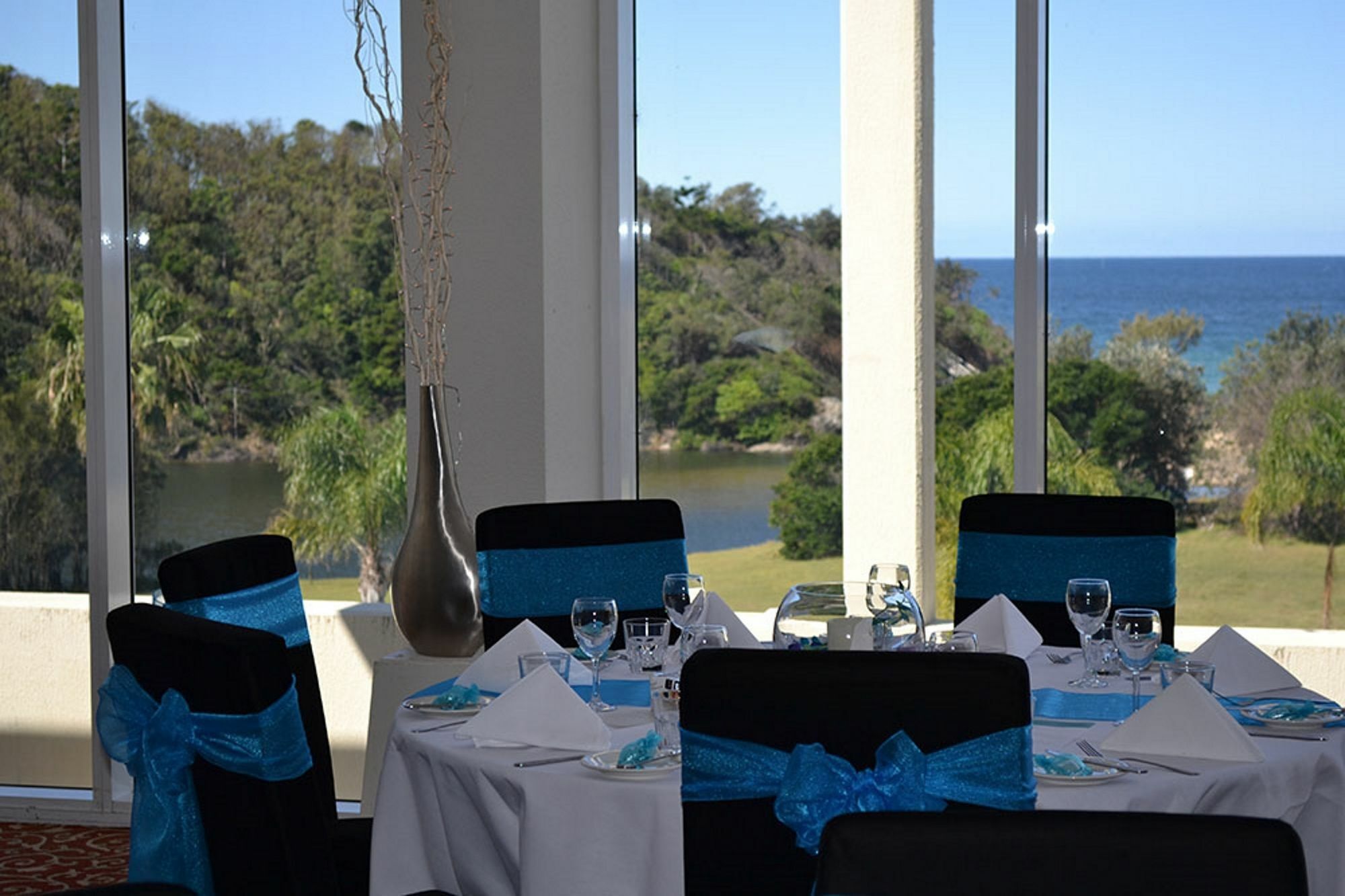 Absolute Beachfront Opal Cove Resort Korora Eksteriør billede